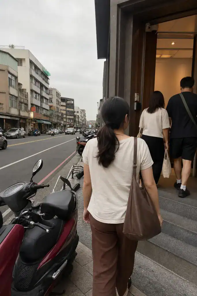 台南教室租借地點要同時考慮本地學員停車與南部學員轉乘。