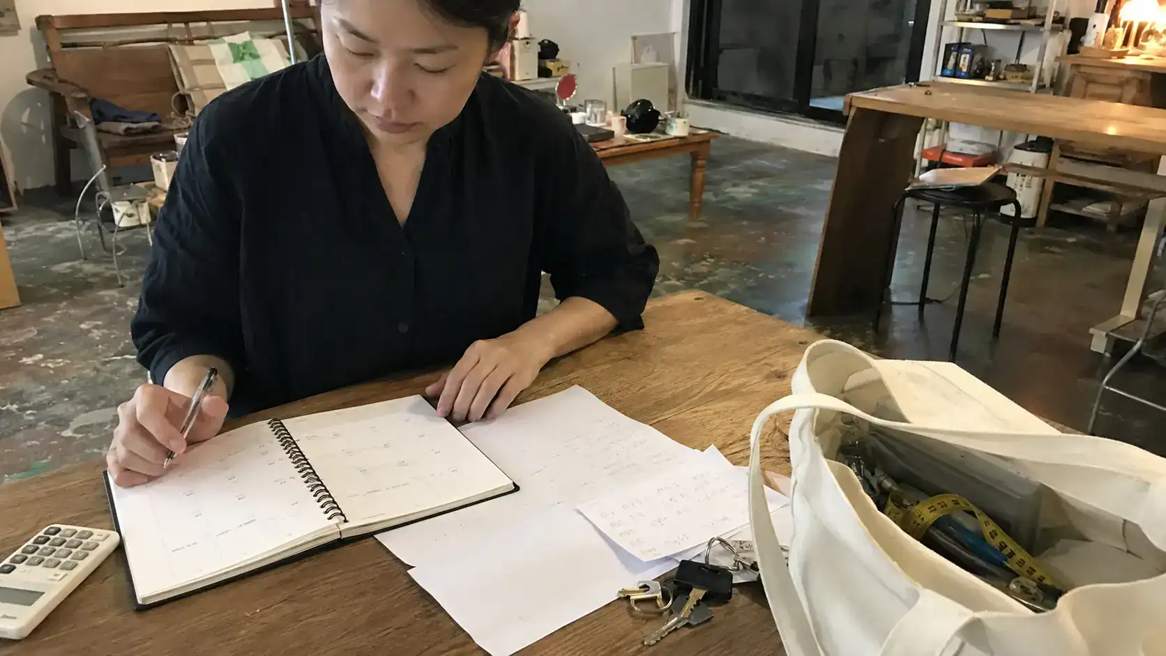 台南微型創業者計算租場成本與預約時段